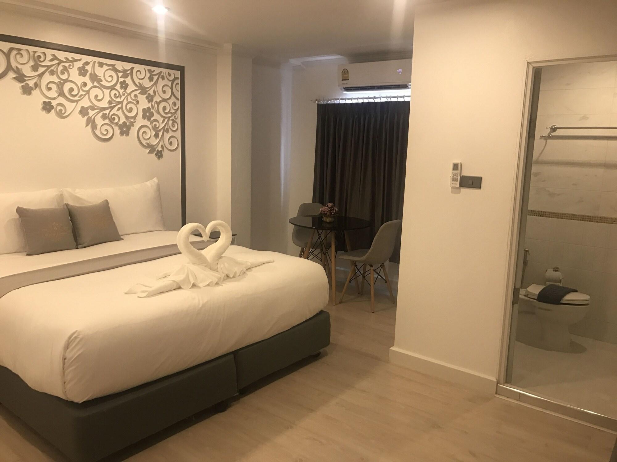 White House By 88 Hotel Pangnga Kültér fotó