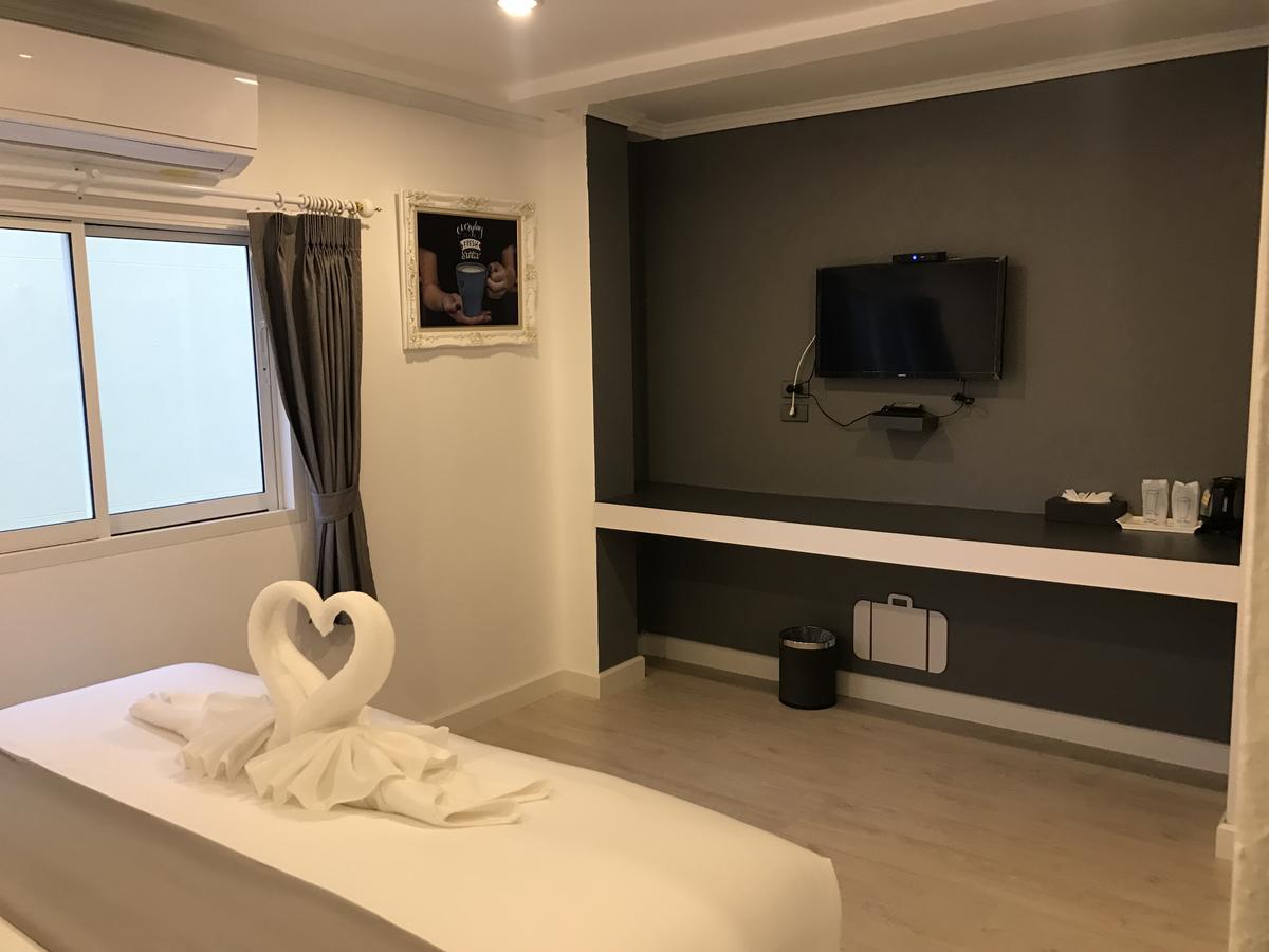 White House By 88 Hotel Pangnga Kültér fotó